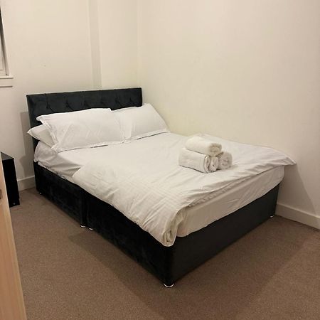 Spacious 2 Bedrooms Apartment In Stratford London Exterior photo